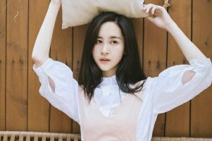 響應(yīng)式網(wǎng)頁設(shè)計(jì)模板